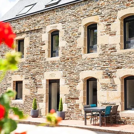 Gite Manoir De Kerlez Briec Exterior photo